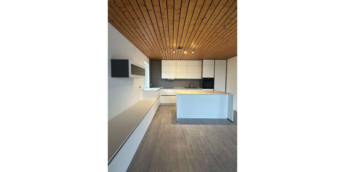 Etagenwohnung Göttingen Nordstadt - 4 Zimmer, 177 m&sup2;, 1.300&euro; | Angebot:22279193