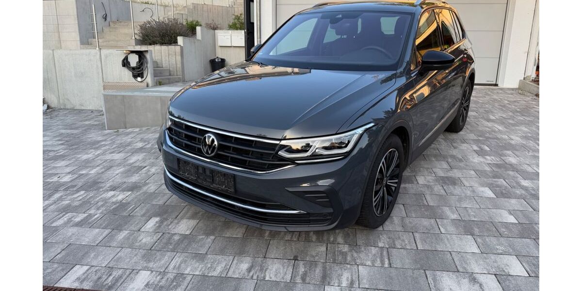 VW Tiguan 116.249 km 18.950 &euro; Göttingen 37081