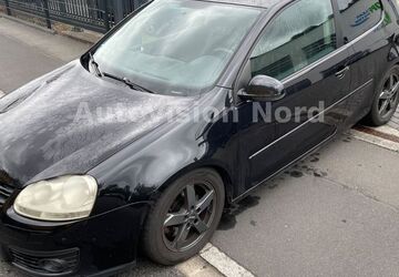 VW Golf 269.758 km 950 &euro; Göttingen 37079