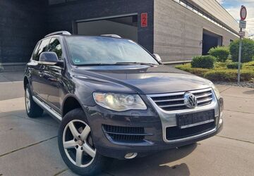 VW Touareg 221.301 km 7.490 &euro; Göttingen 37077