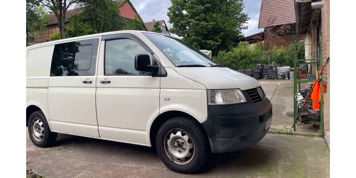 VW T5 Transporter 296.500 km 4.900 &euro; Uslar 37170