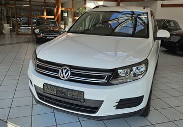 VW Tiguan 97.425 km 9.950 &euro; Göttingen 37079
