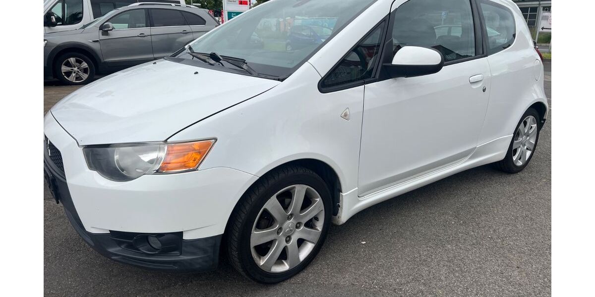 Mitsubishi Colt 147.000 km 2.300 &euro; Rosdorf 37124