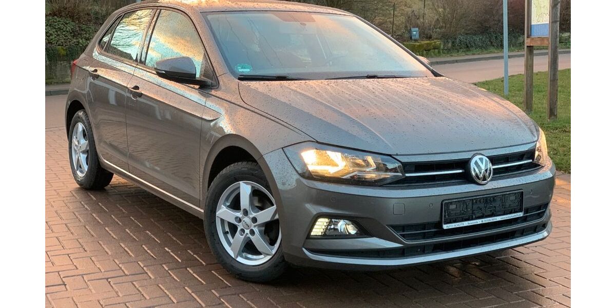 VW Polo 93.049 km 12.890 &euro; Beienrode bei Göttingen 37130