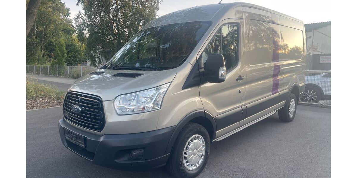 Ford Transit 126.429 km 9.990 &euro; Göttingen 37079