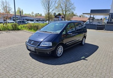 VW Sharan 193.000 km 3.900 &euro; Gieboldehausen 37434