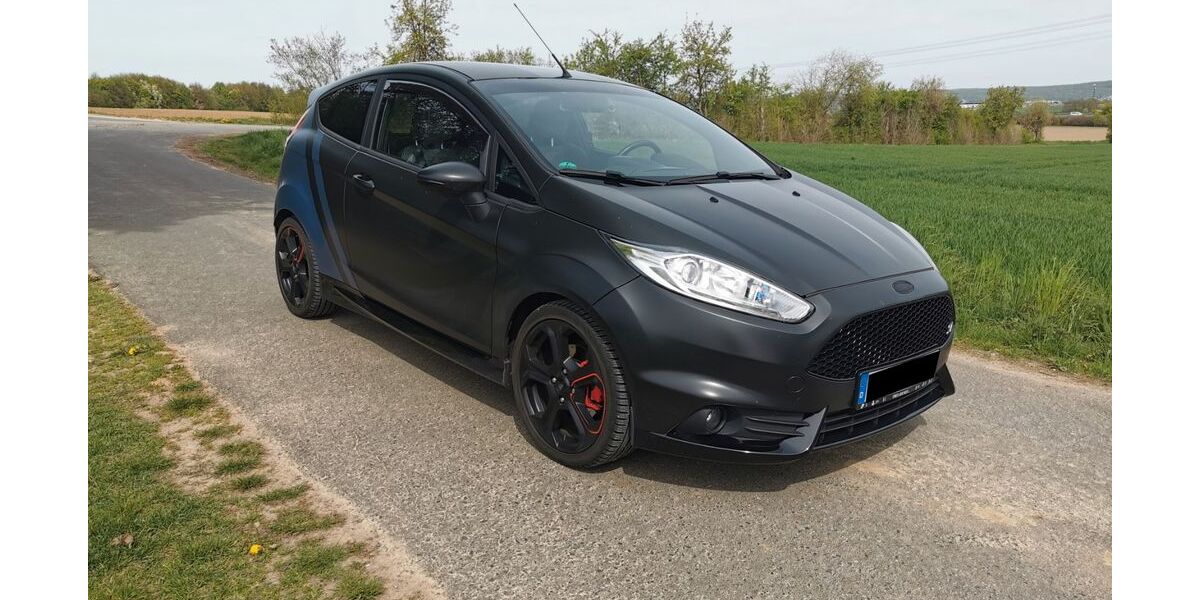 Ford Fiesta 66.700 km 12.000 &euro; Rosdorf 37124