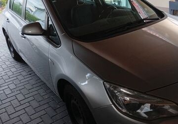 Opel Astra 189.000 km 2.100 &euro; Göttingen 37077