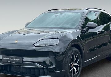 Porsche Cayenne 7.900 km 124.970 &euro; Göttingen 37077