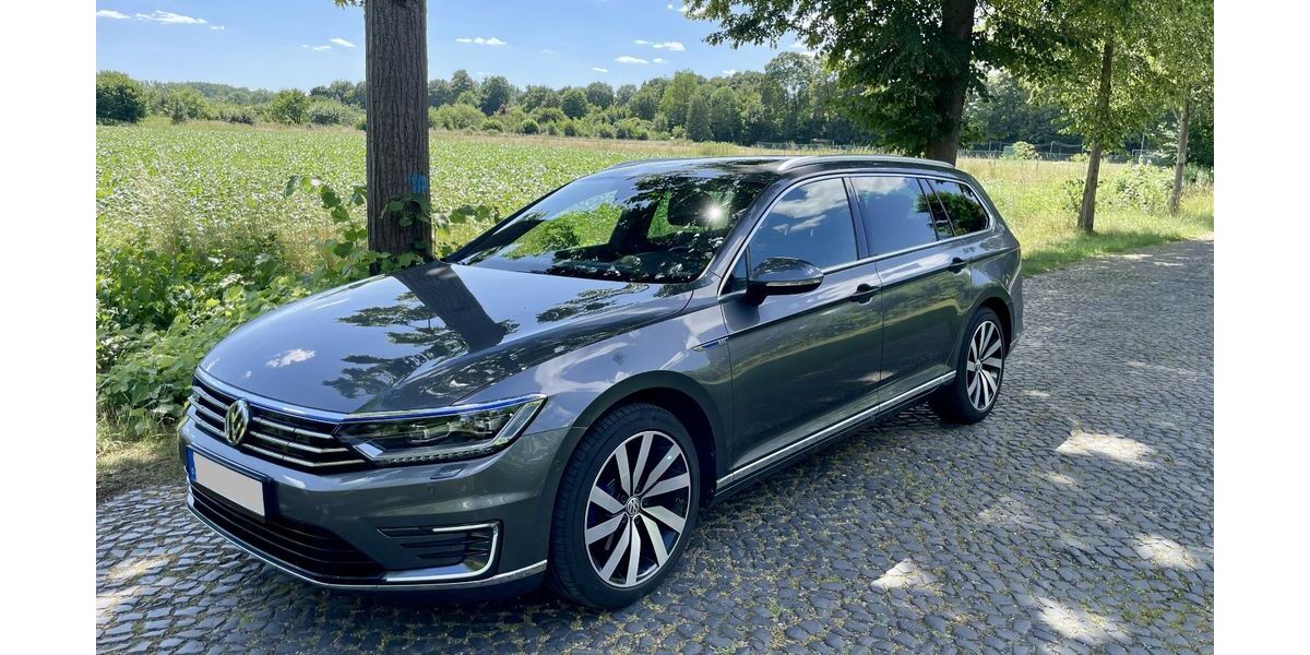 VW Passat Variant 89.000 km 17.990 &euro; Göttingen 37085